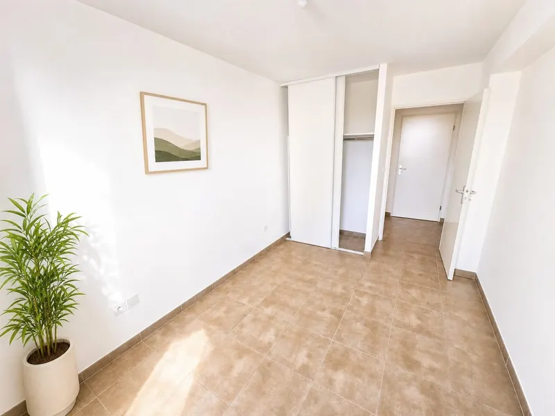 Chambre avec placard